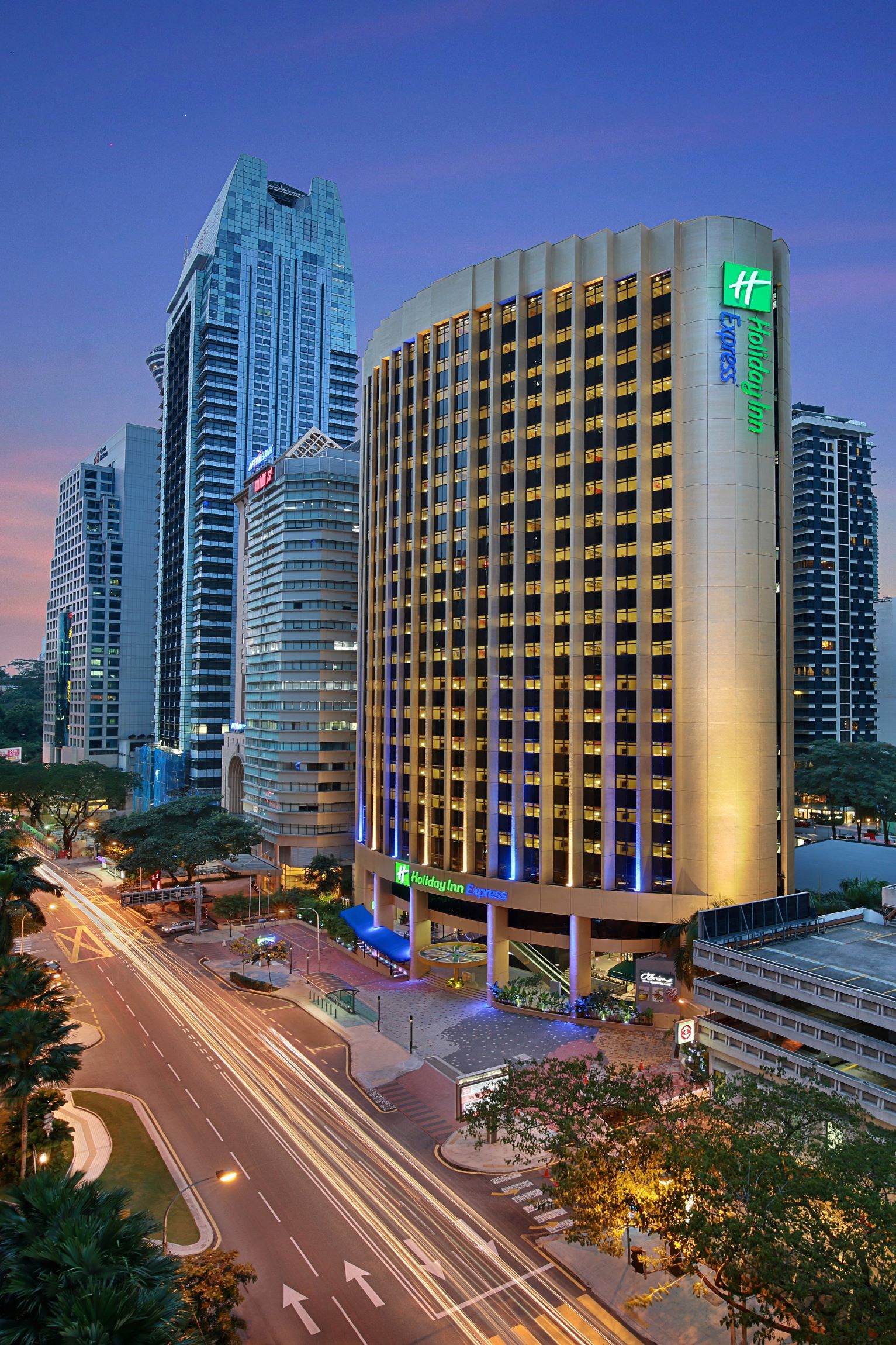 Open Holiday Inn Express Kuala Lumpur City Centre