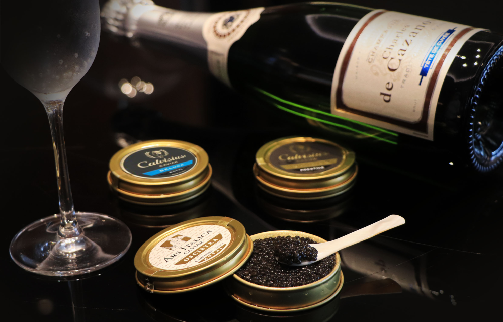 <a href="https://www.savvyhongkong.com" target="_blanck">SAVVY - The Ultimate Caviar Experience</a>